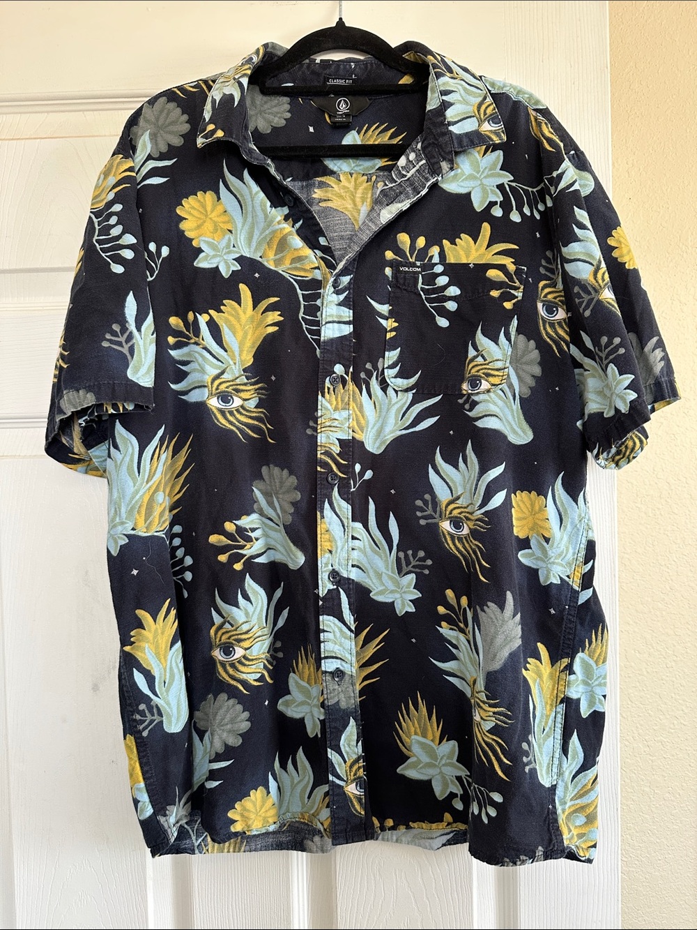 Volcom Men’s Solarizer Shirt